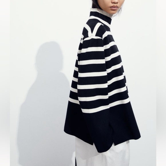 HM Striped Mock Turtleneck Sweater (S) - Picture 5 of 10